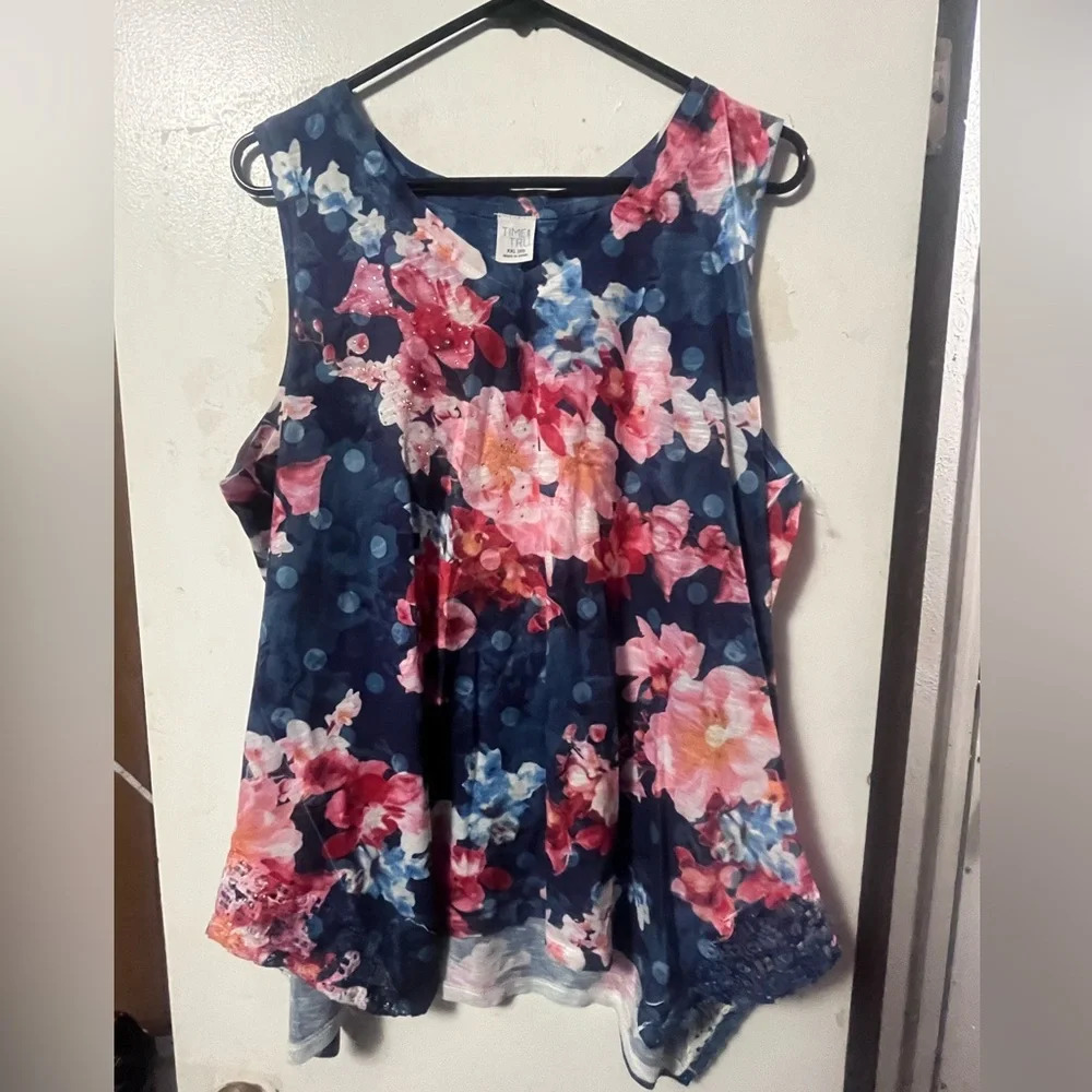 411* New! Time and Tru Sleeveless Navy Floral Top - Picture 7 of 14